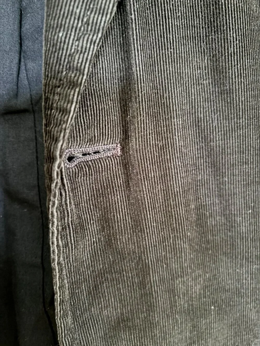 Gap Corduroy Sports Jacket Black w/ Blue Lining Thin Rail Cord. Size Small